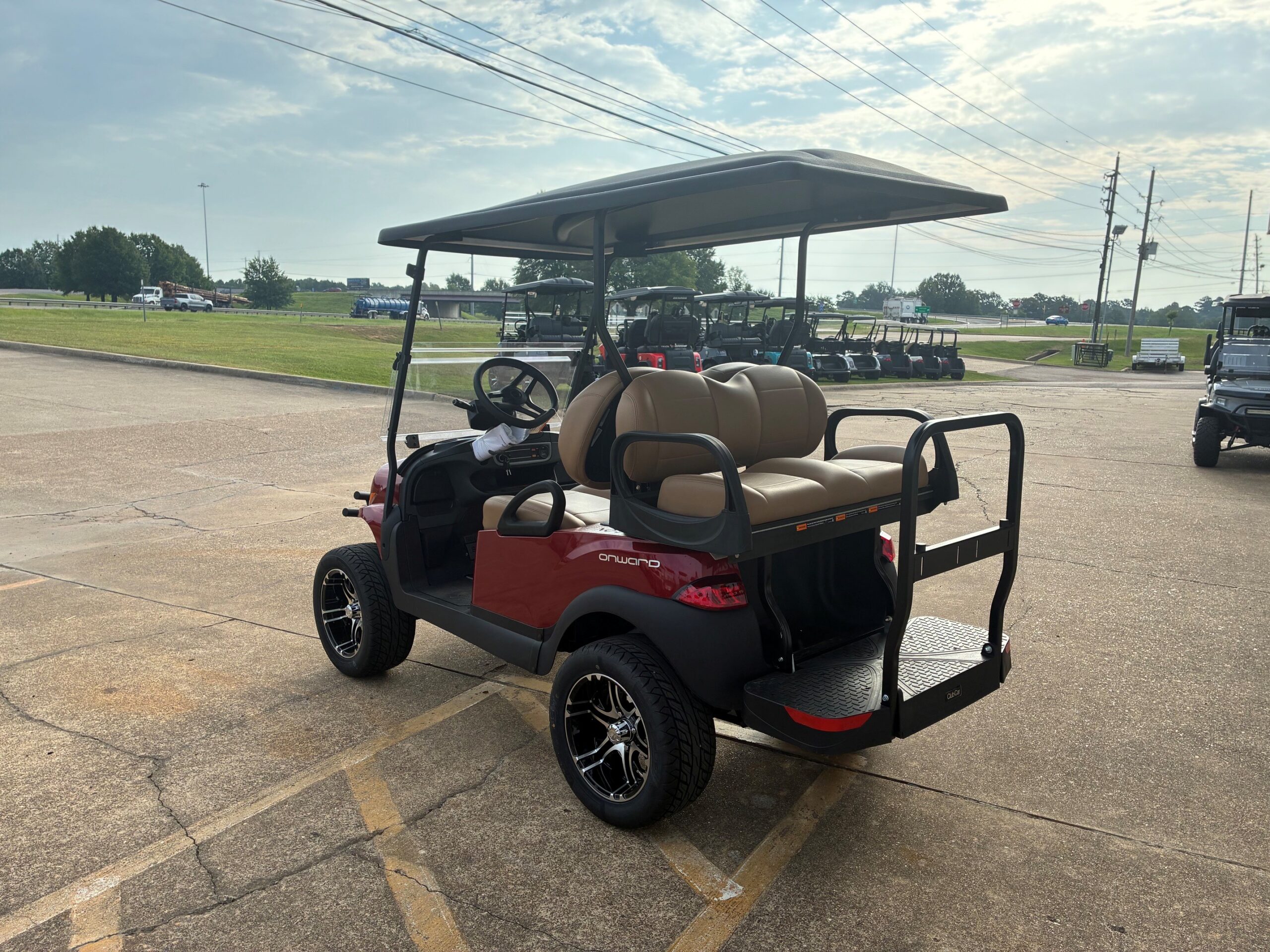 
								2027 Club Car Onward Lifted full									