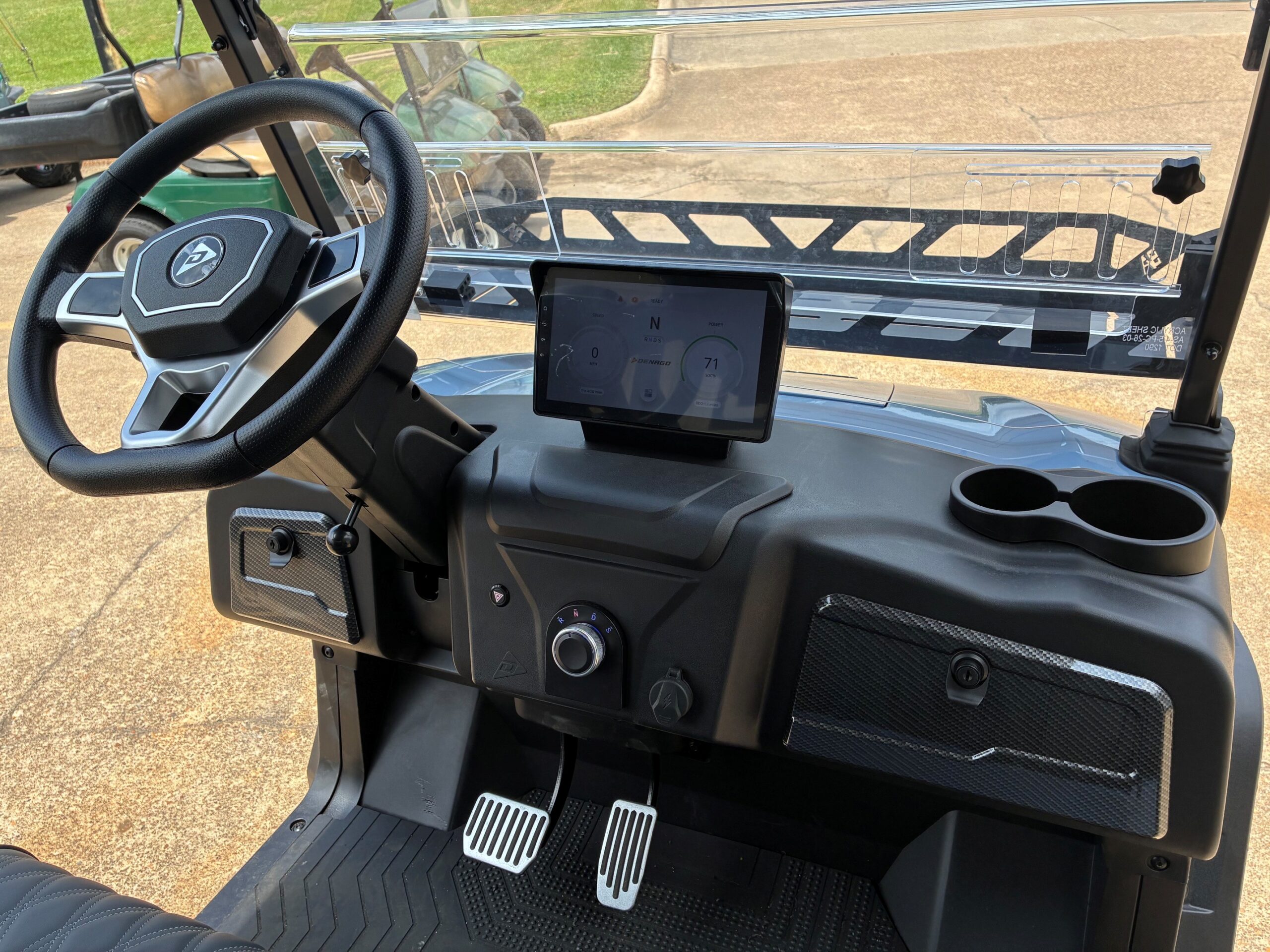 
								2026 Denago EV Nomad XL full									