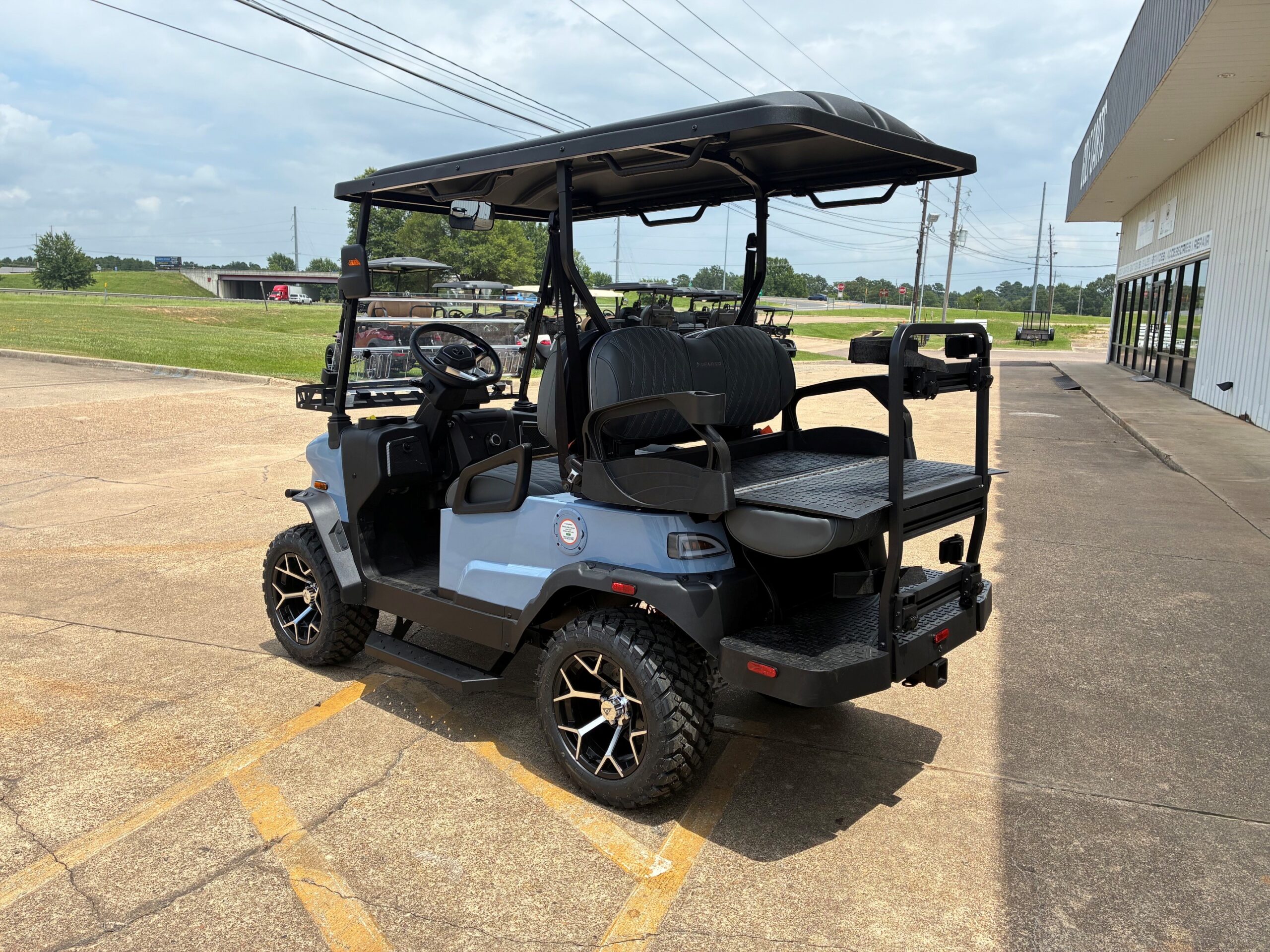 
								2026 Denago EV Nomad XL full									