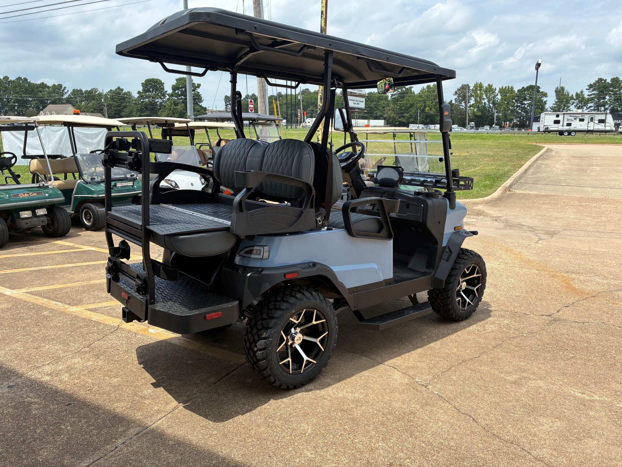 
								2026 Denago EV Nomad XL full									