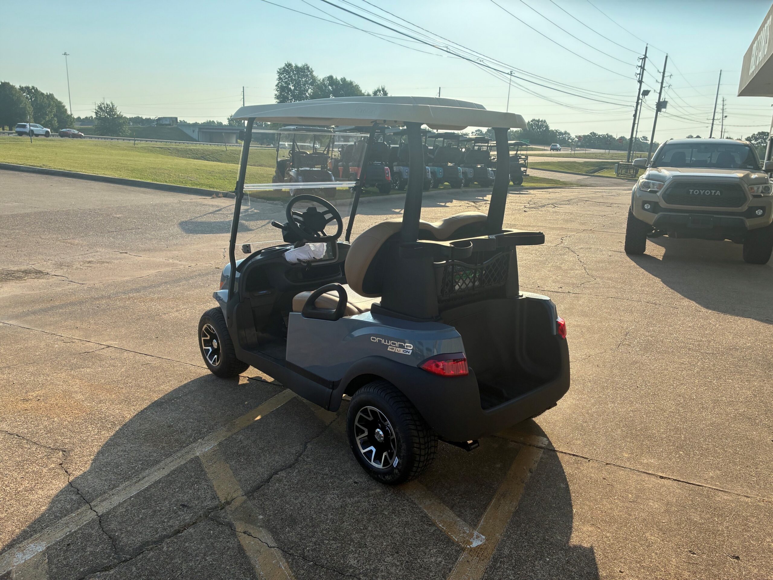 
								2027 Club Car Onward Lithium full									