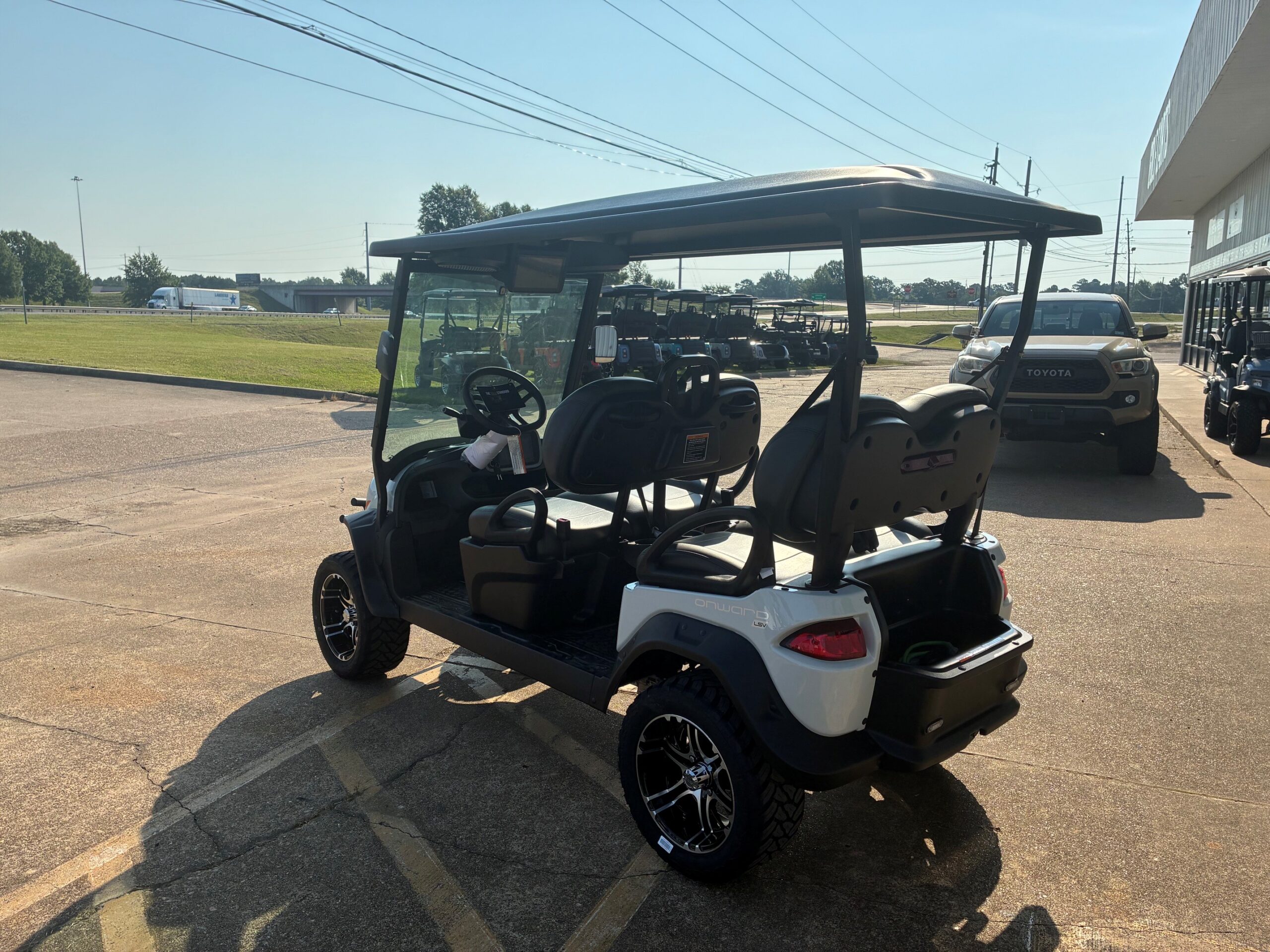 
								2027 Club Car Onward Lithium full									