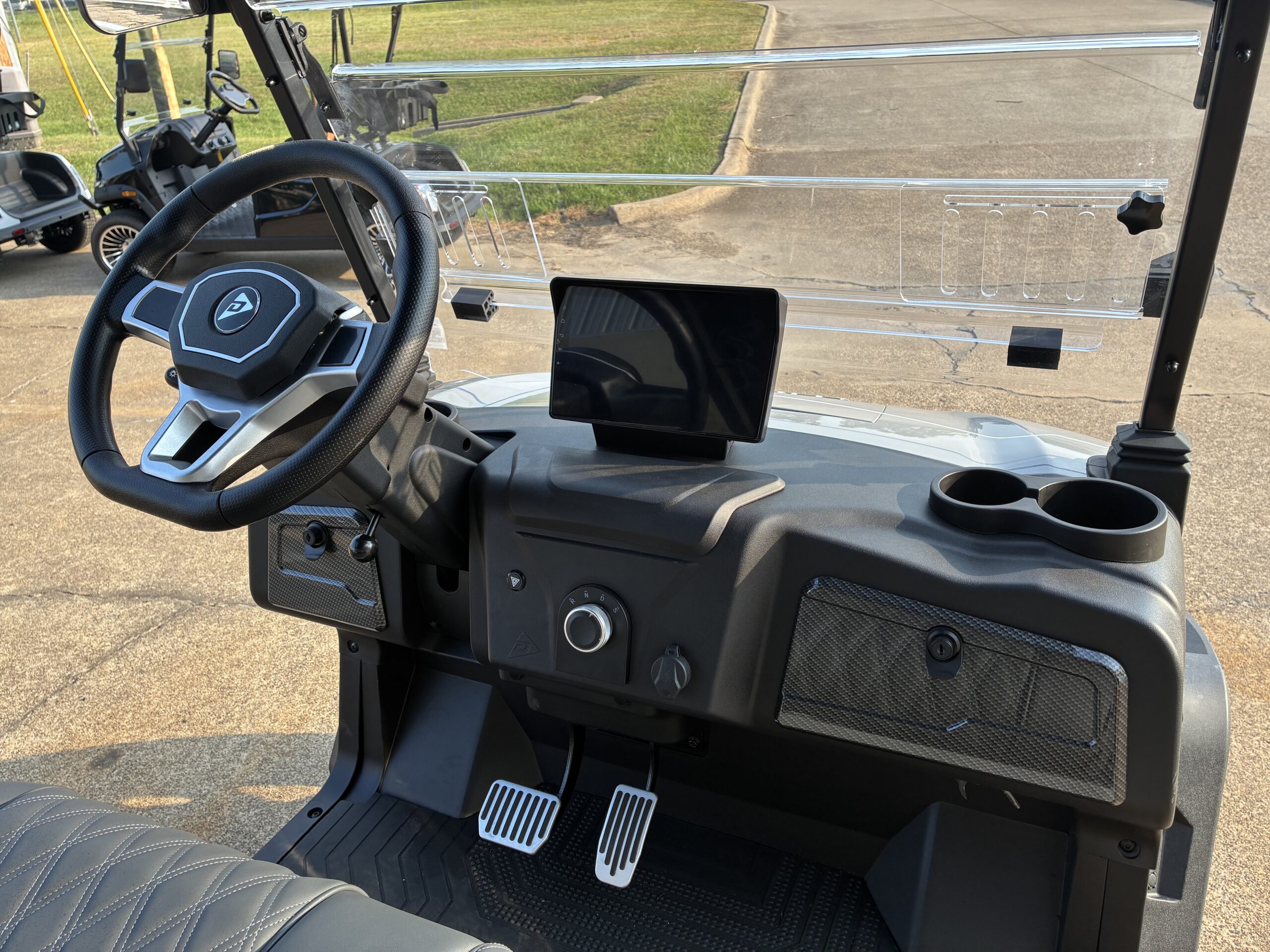 2026 Denago EV Rover XL 6